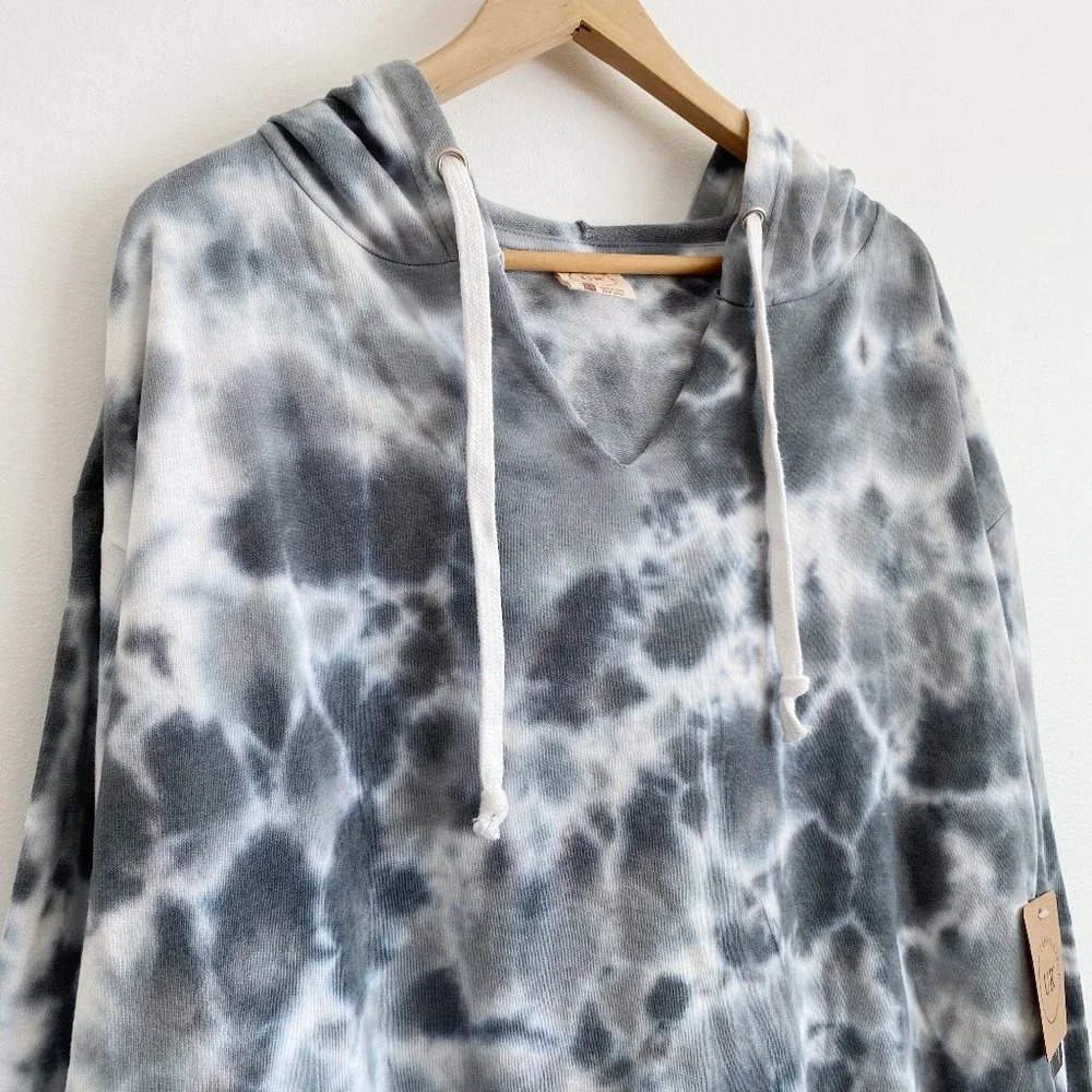URBAN REBEL Women's Hoodie, Tie Dye Light Hooded Sweatshirt, Gray, 2X - Picture 3 of 9